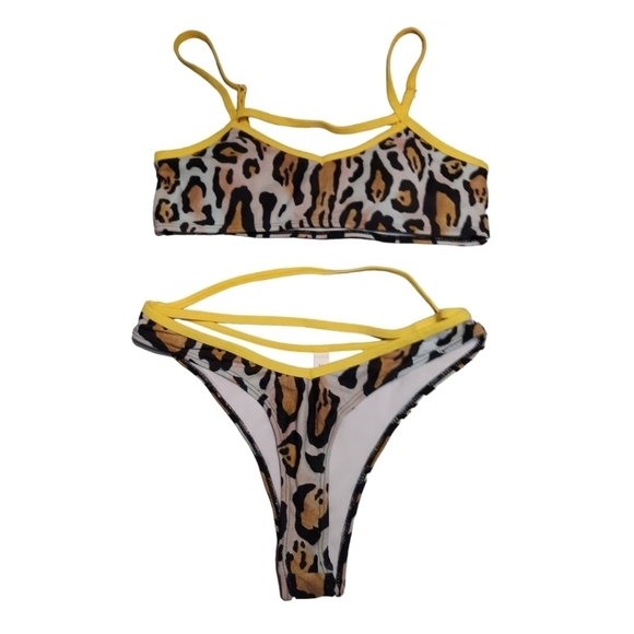 Leopard Print Bikini Set Size Medium - Picture 1 of 5